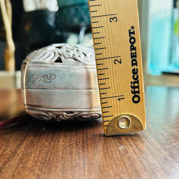 Vintage Metal Heart Shaped Room Freshener Closet Pompadour - Picture 11 of 11